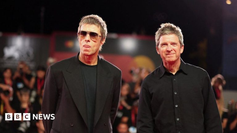 Oasis unheard recordings pulled from auction after band 'sue'