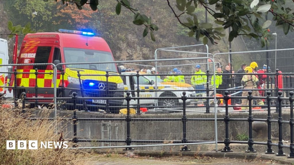 Three teenagers die as car ends up in River Wear in Sunderland