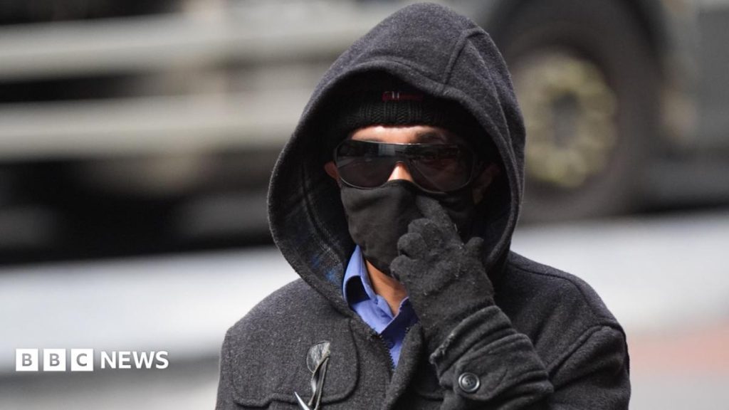 Civil servant faked illness with make-up to juggle five jobs, court hears Civil servant faked illness with make-up to juggle five jobs, court hears