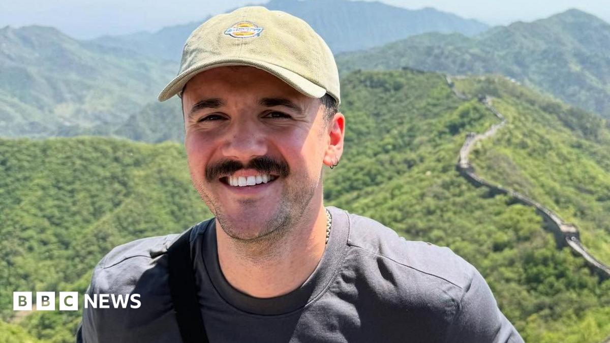 Adventurer who lost a leg is impersonated by online fraudsters
