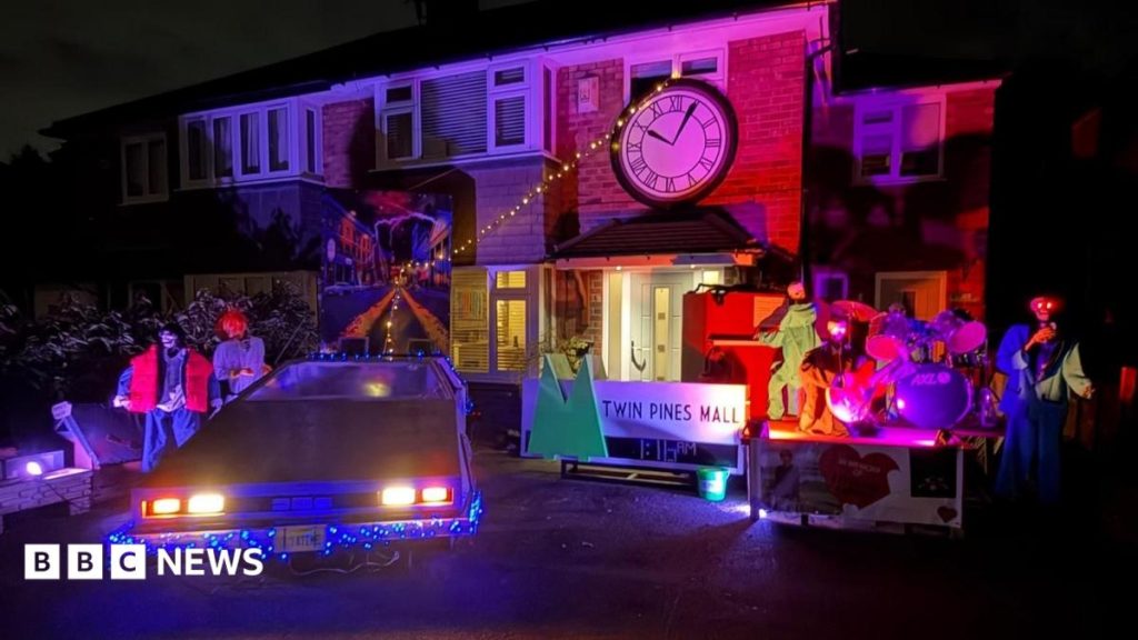 How man’s Halloween house display has become bittersweet tradition How man’s Halloween house display has become bittersweet tradition