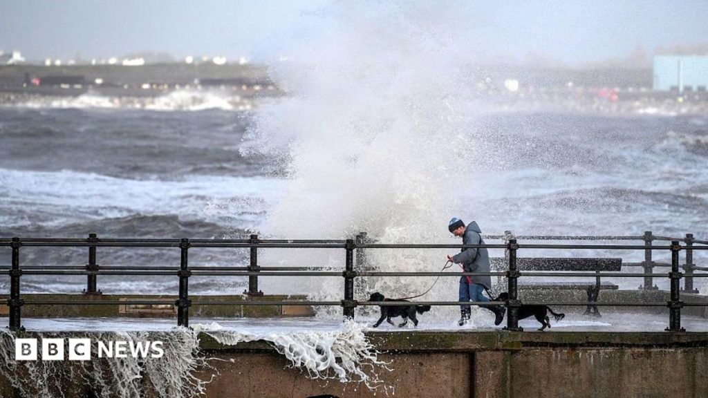 Clean-up under way as Storm Boelo leaves thousands without power Clean-up under way as Storm Boelo leaves thousands without power