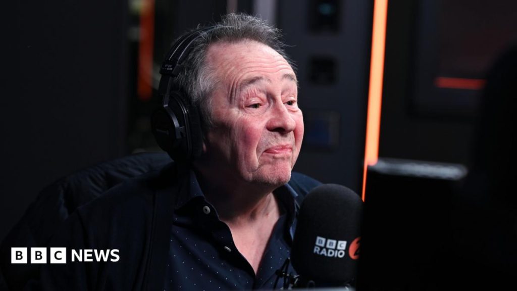 Comedian Paul Whitehouse mugged at London cash machine Comedian Paul Whitehouse mugged at London cash machine