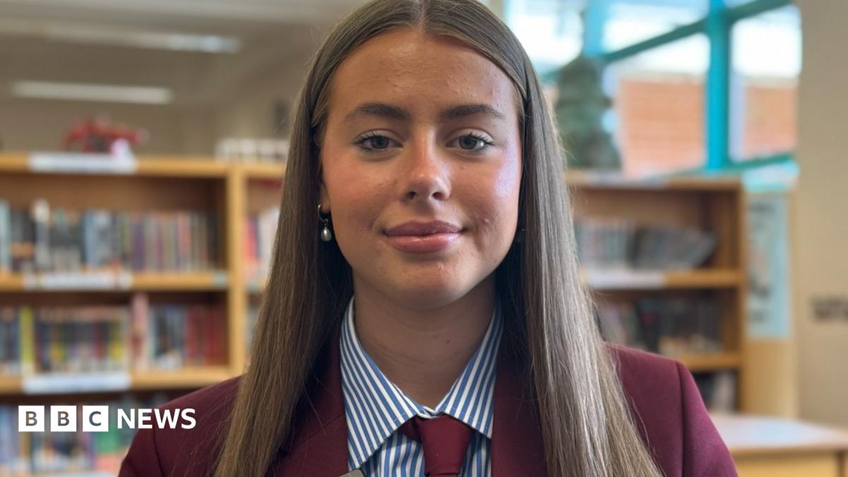 Armagh: Teenager who lost mum says she no longer feels alone in her grief