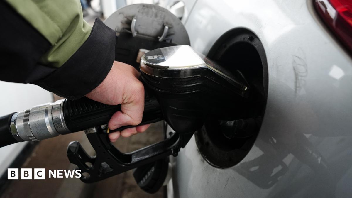 UK diesel prices top £2 a litre for first time, RAC says