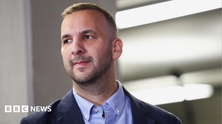 Green councillors face Labour deadline to disown Zionism policy