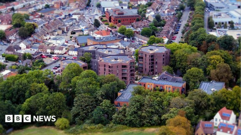 London housing project wins top architecture award