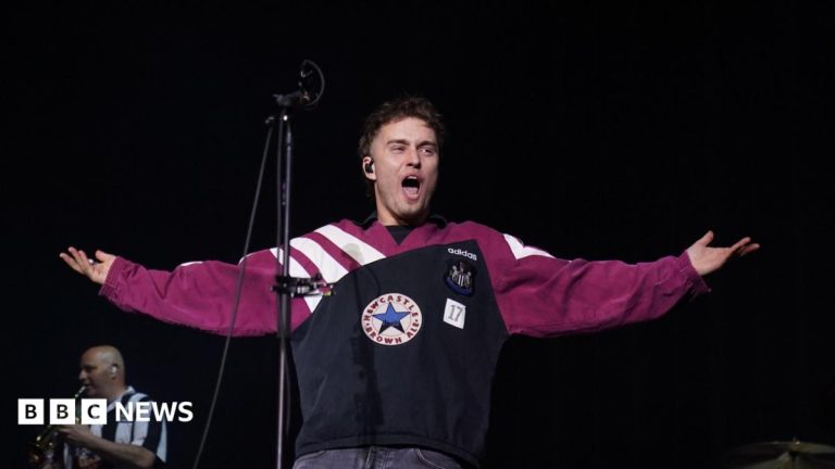 Sam Fender calls out ticket prices ahead of tour