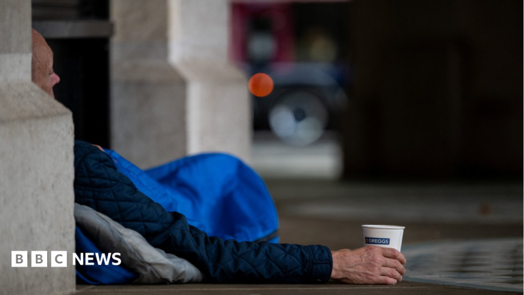 Funding set to double for plan to get rough sleepers off streets by Christmas Funding set to double for plan to get rough sleepers off streets by Christmas