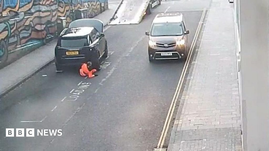 Recovery driver sentenced after runaway car crush Recovery driver sentenced after runaway car crush
