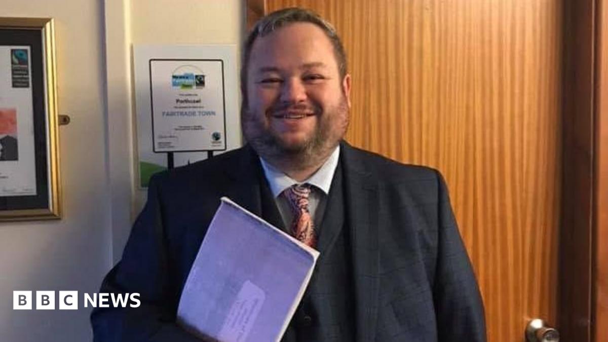 Educating Cardiff teacher admits sexually assaulting teenage girl